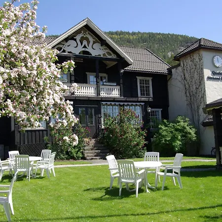 Straand Отель Врадал