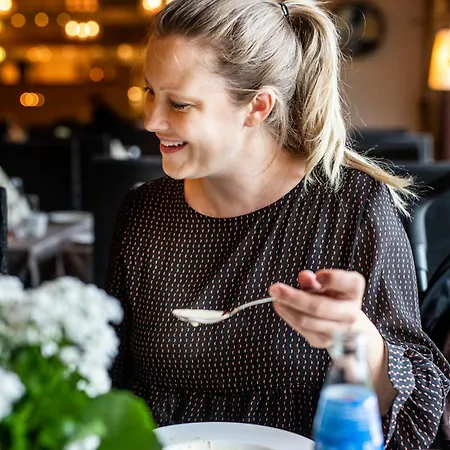 Straand Врадал