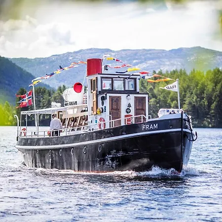 Szálloda Straand 4*